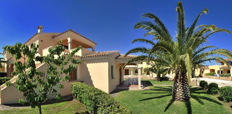 Residence Le Canne 圣特奥多罗 外观 照片