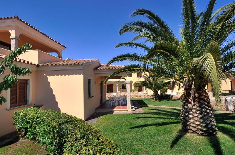 Residence Le Canne 圣特奥多罗 外观 照片